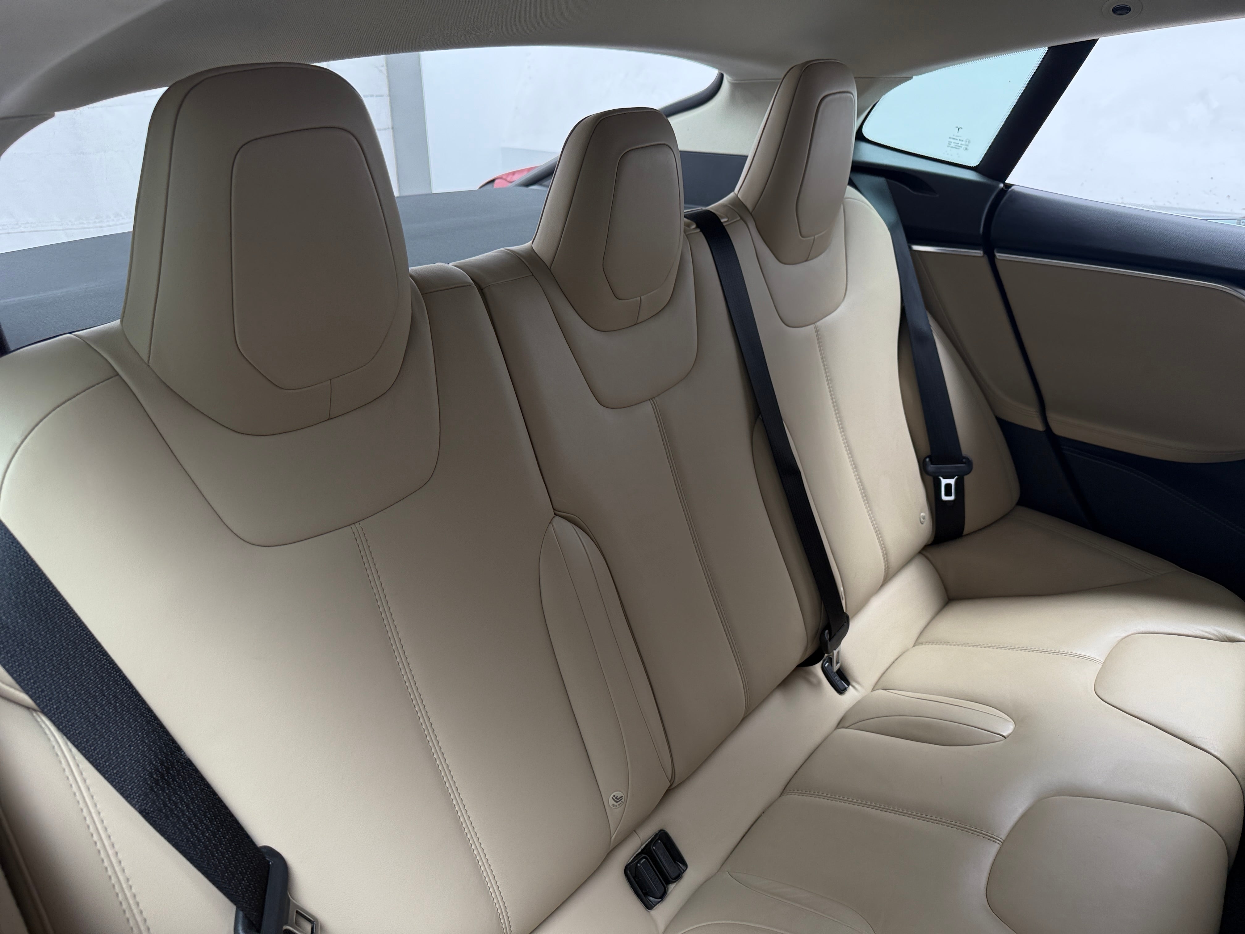 tesla model s 2015 5YJSA1H2XFFP70475 image tesla model s 2015 5YJSA1H2XFFP70475 image